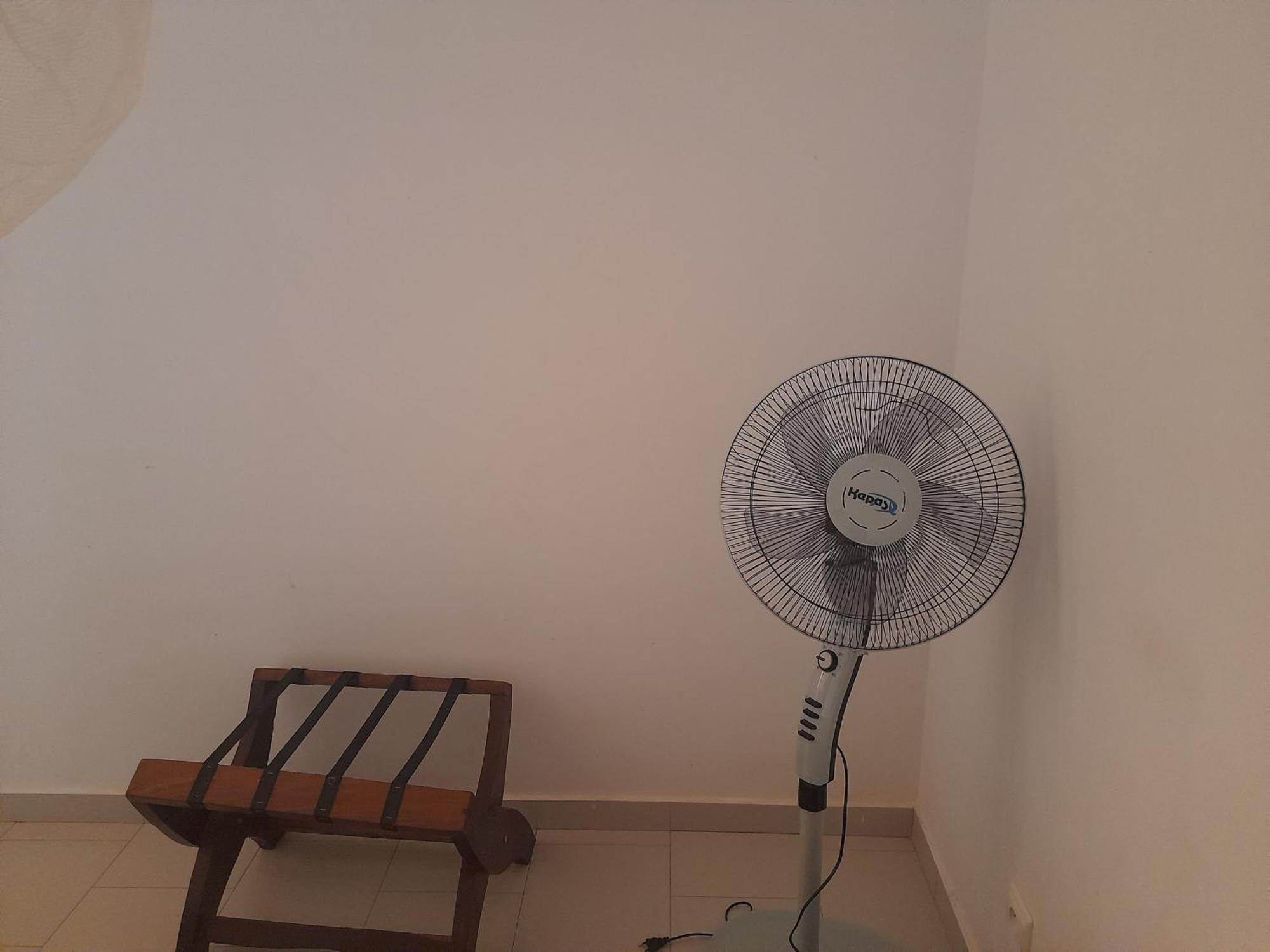 Appartement Familial Spacieux Avec Climatisation Ziguinchor Cameră foto